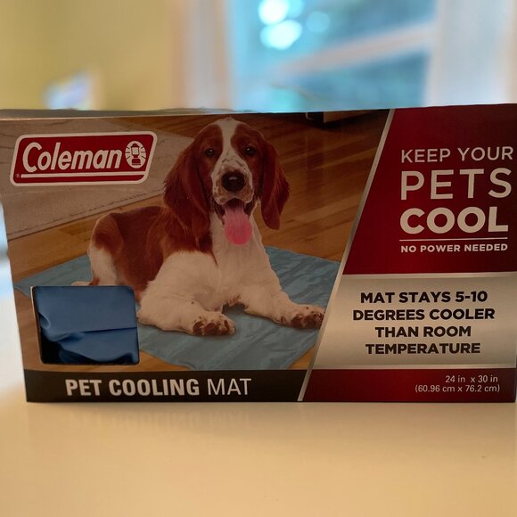 COLEMAN PET COOLING MAT STAYS 5-10 DEGRESS COLLER THAN ROOM TEMPERATURE - Picture 4 of 6